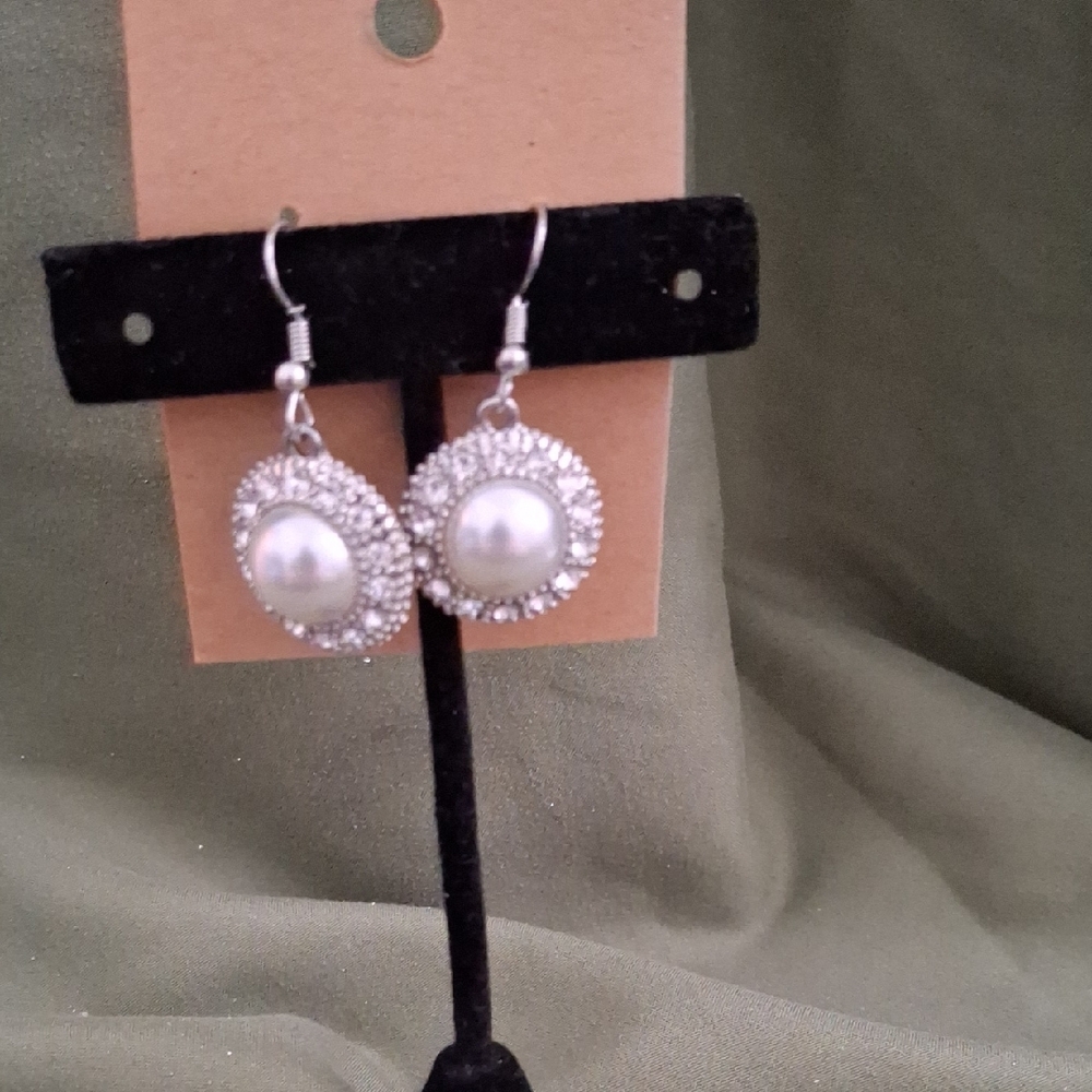 Paparazzi Silver White Pearl Rhinestone Earrings